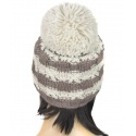 Modna czapka zimowa z dużym pomponem (4)